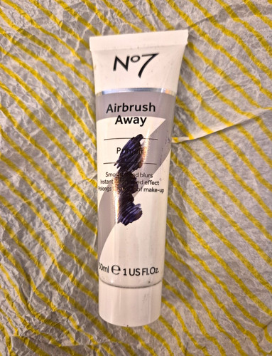 No7 airbrush away - away, primer